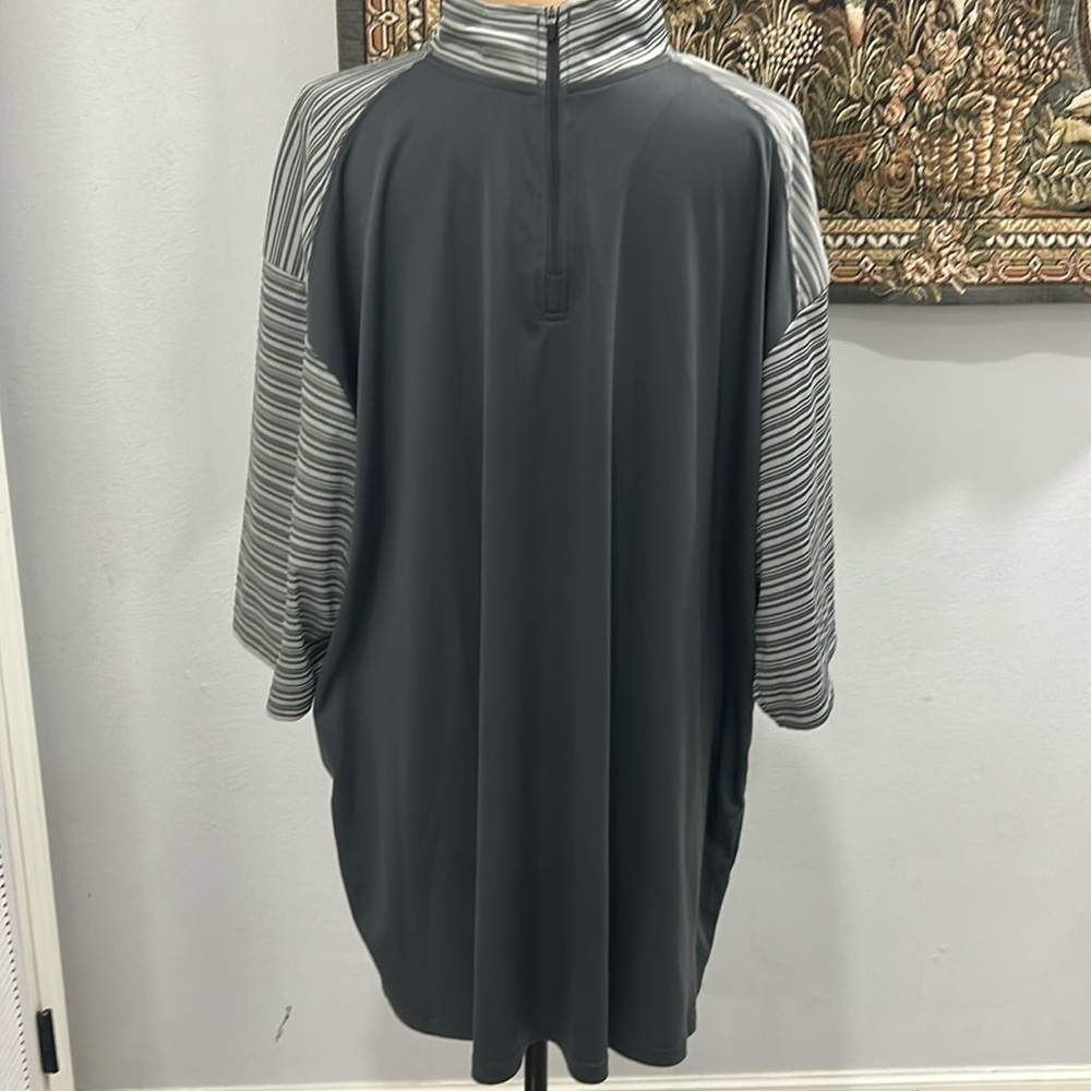 Badger Sport Quarter Zip Short Sleeve‎ Shirt. Size 4XL